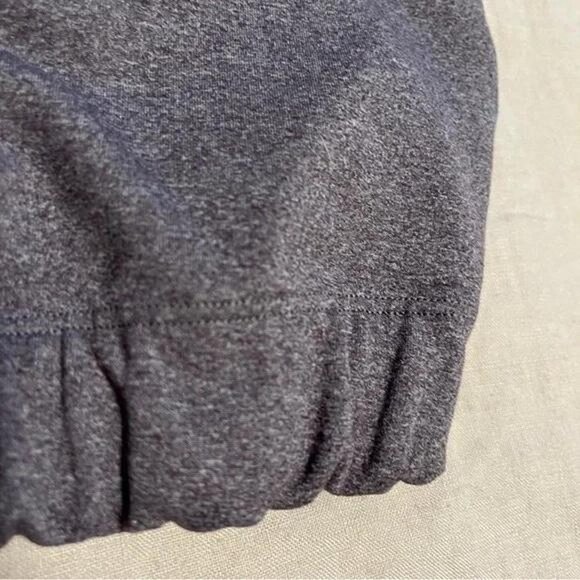 Nike Sports Bra Gray White Logo Racer Back Pull On Size Small Good Condition - Picture 3 of 4